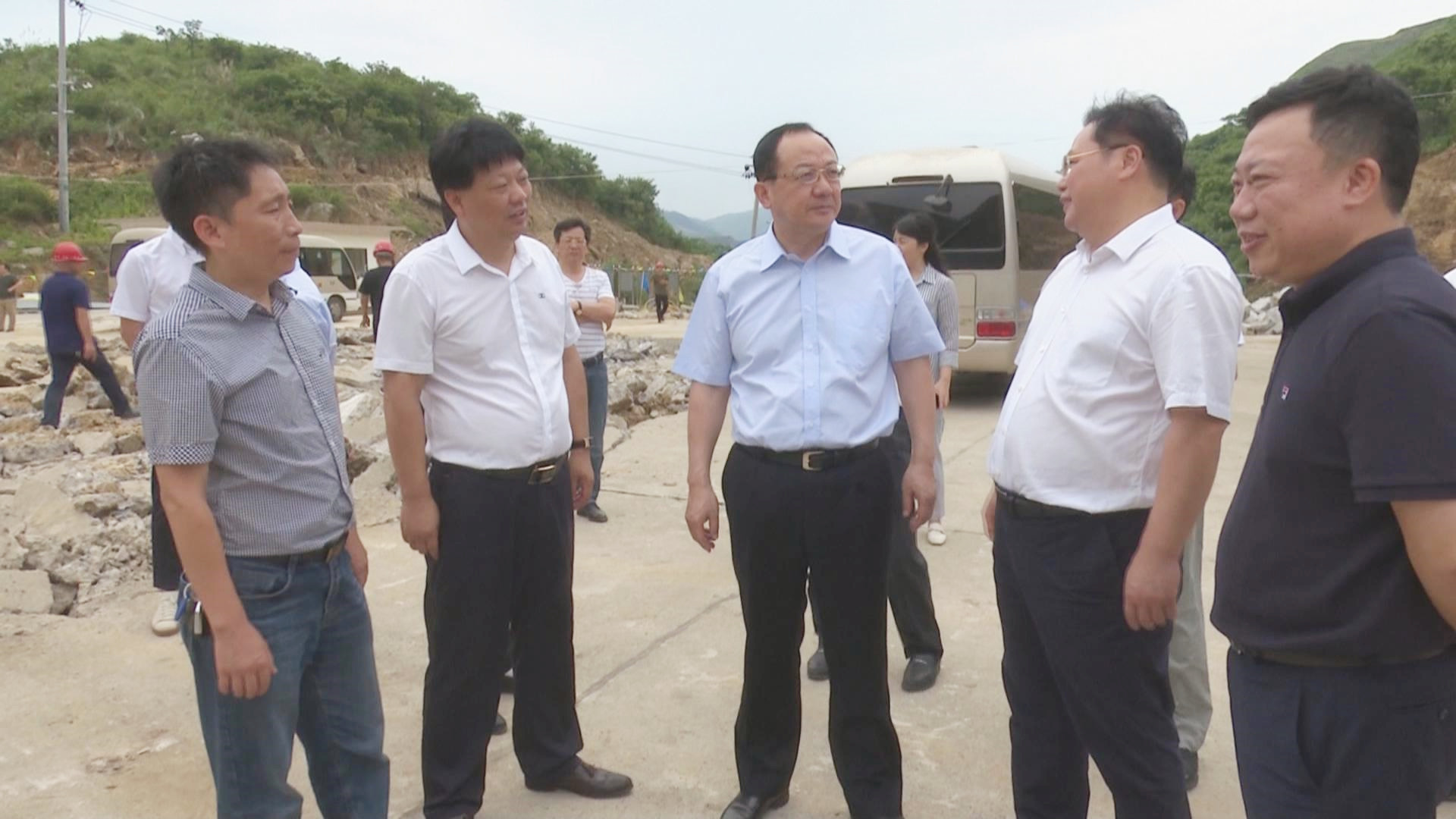 杨懿文来冷水江市检查督导工作