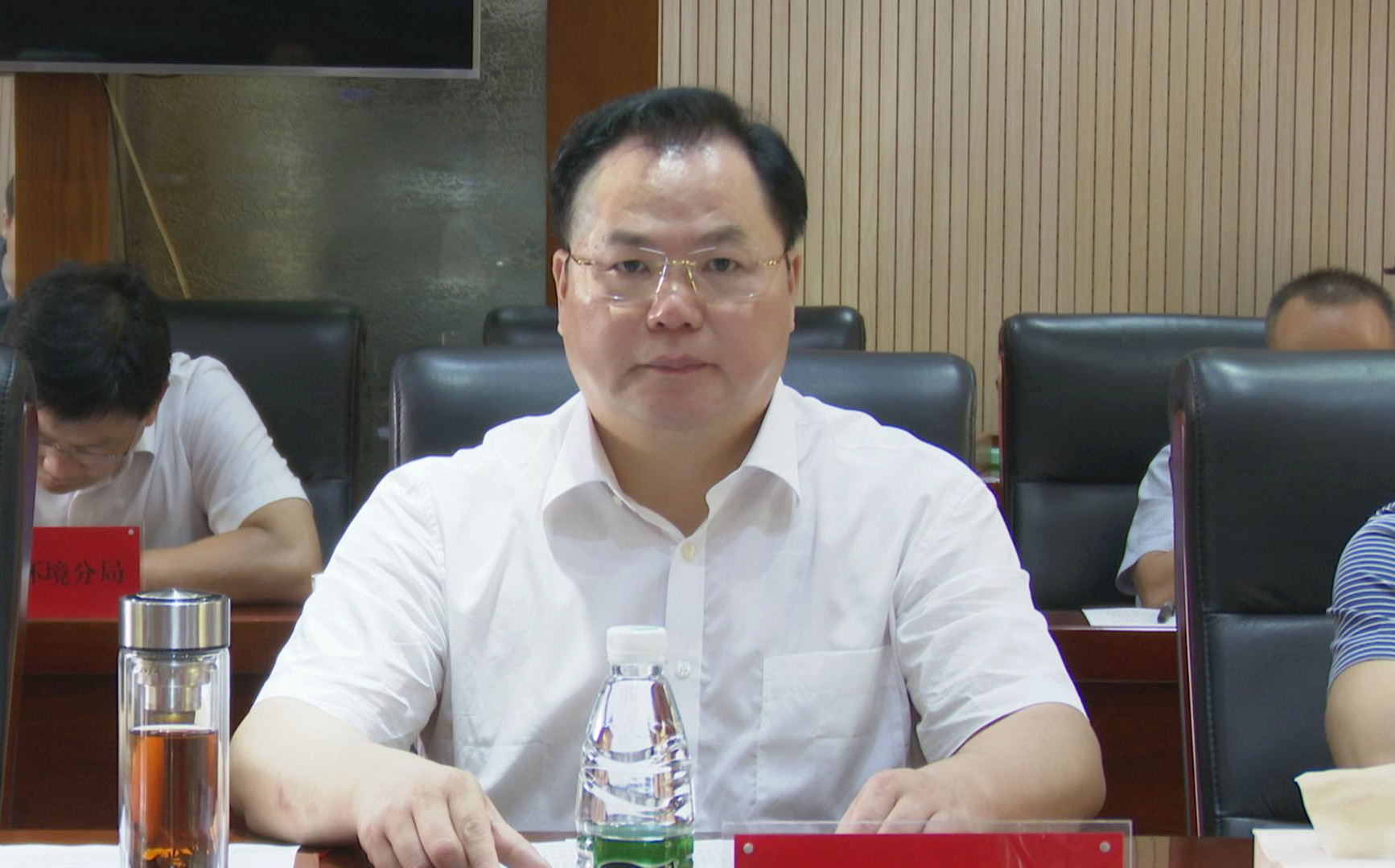 市领导肖元意,金波,吴宇锋,周建设,付晓敏参加会议.