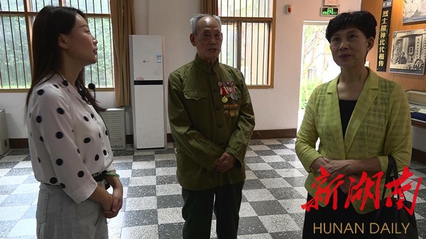 月 日,志愿军老兵尚瑞尧到爱国主义基地罗