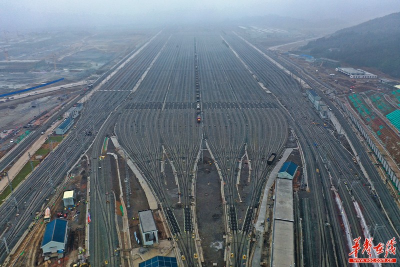 湖南西南部两线一站开通怀化打造五省市区边区重大铁路枢纽