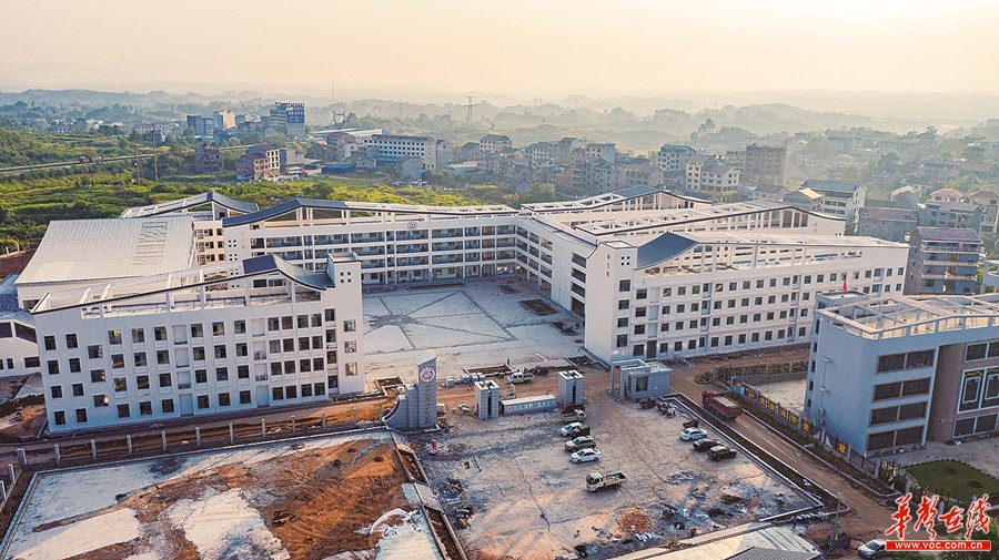 芙蓉学校建设有序推进