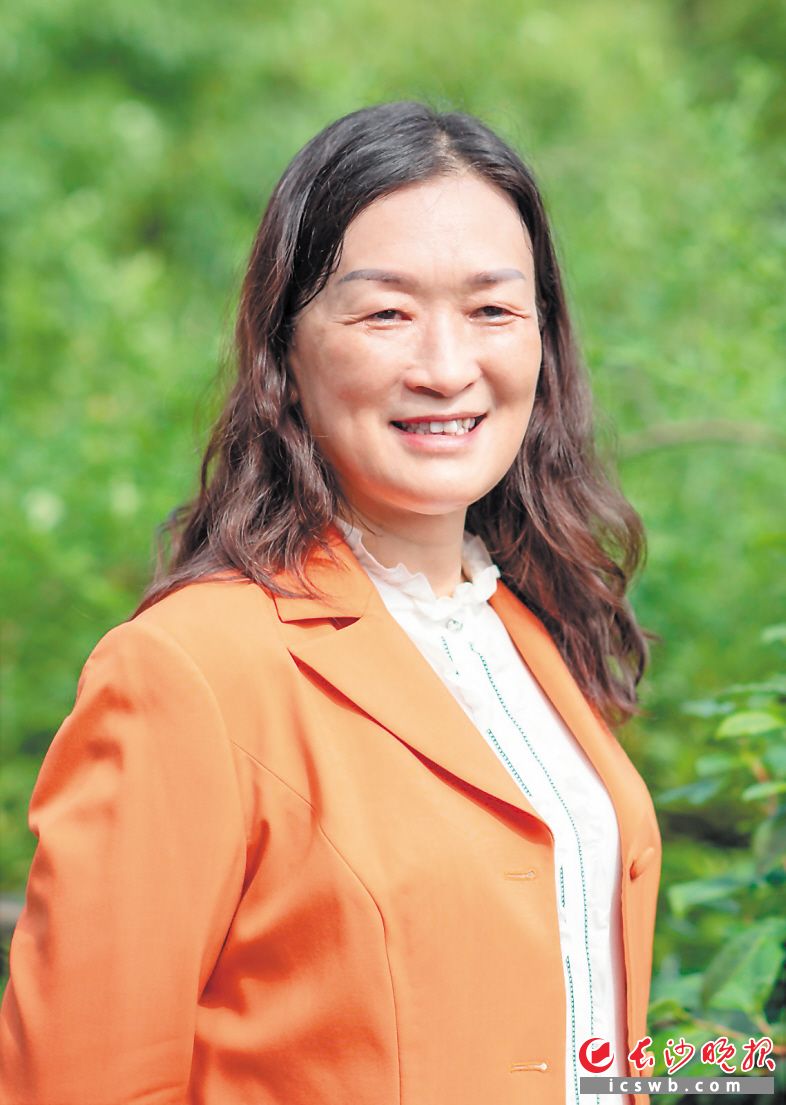一直是全国政协委员,中国工程院院士,湖南工商大学校长陈晓红履职建言