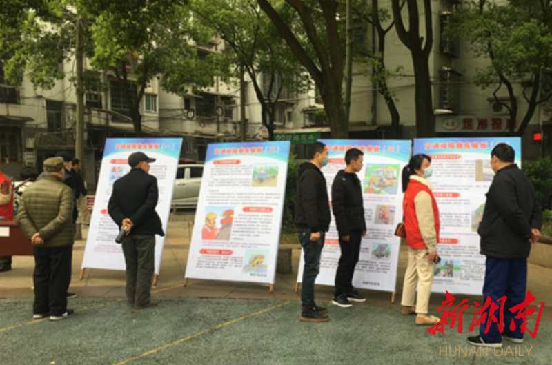 武陵区穿紫河街道：多措并举整治交通问题顽瘴痼疾