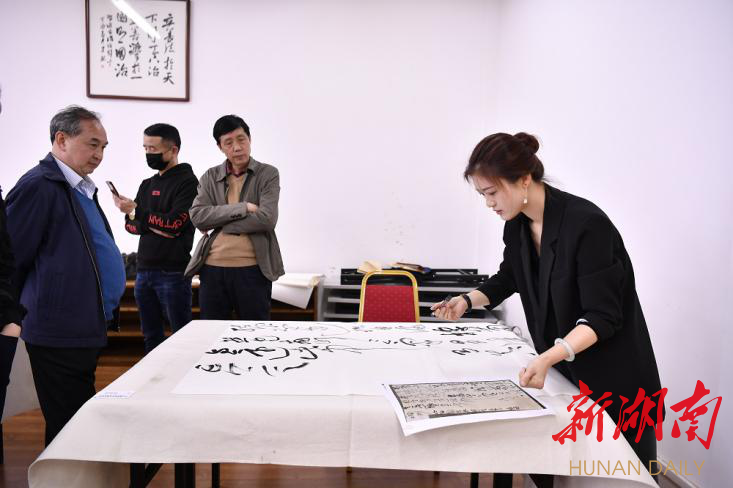 挥毫书写新湖南 第二届湖南省中青年书法大展完成面试 - 新声代 - 新湖南