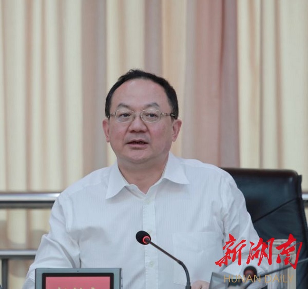 (娄底市委副书记,市长杨懿文强调,要抓好常态化防控,重点做好精准