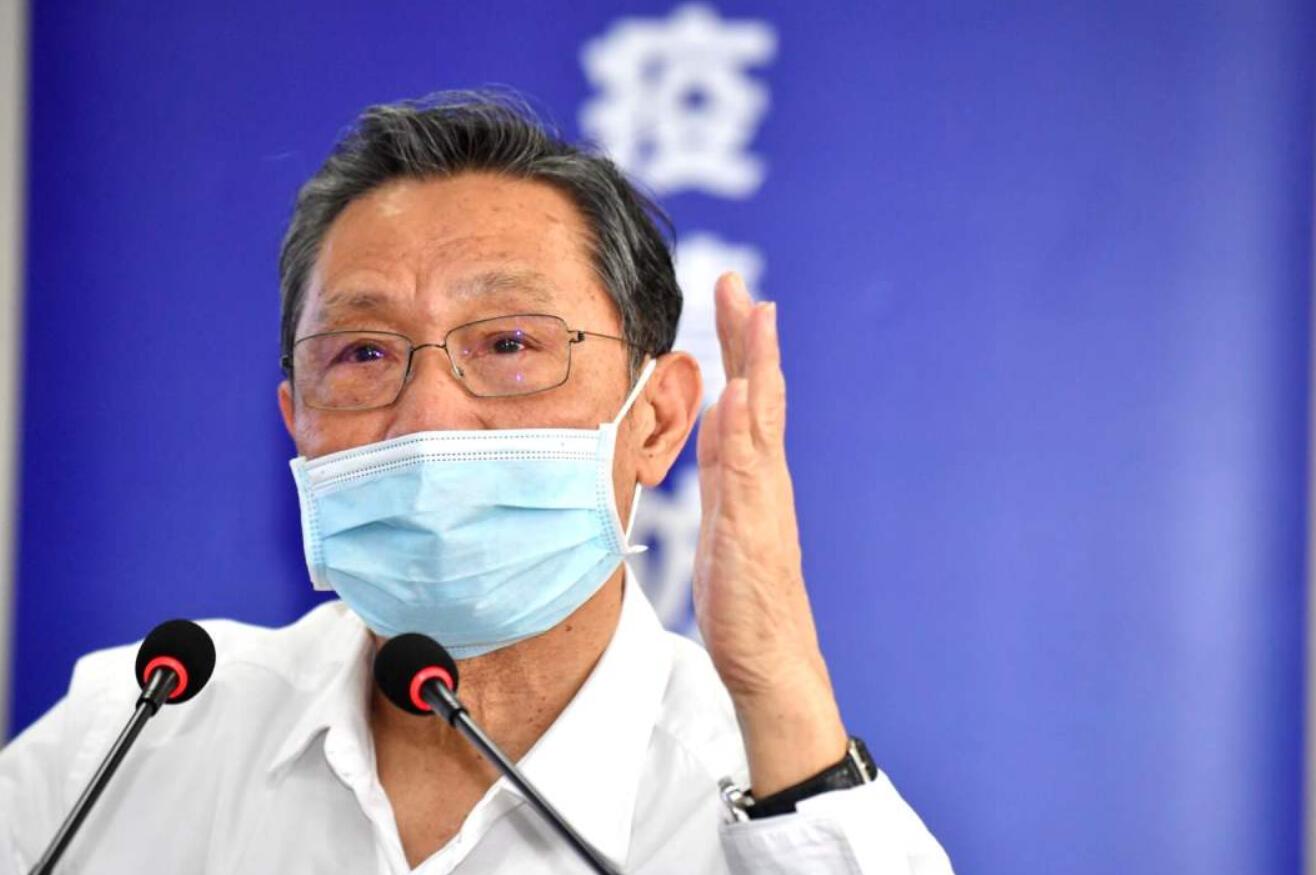 天太热想摘口罩怎么办？听听钟南山怎么说