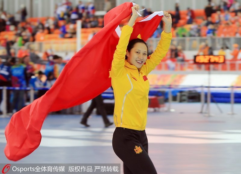 组图|重温“中国青年五四奖章”获得者朱婷、张虹的赛场巅峰时刻