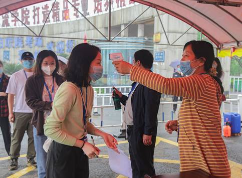 益阳职院组织教职工开展开学疫情防控应急演练 益阳职院组织教职工开展开学疫情防控应急演练