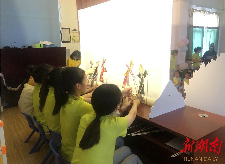 体验民间艺术 游戏多彩童年