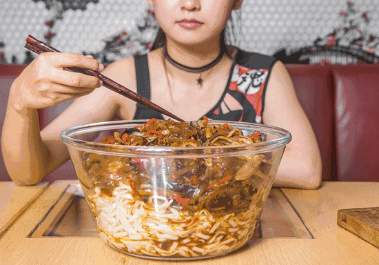 吃得多会撑大胃?节食就能把胃饿小?并不是这么回事! - 时尚健康 - 新湖南