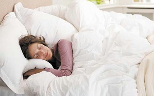 坚持科学睡姿可有效提升睡眠质量