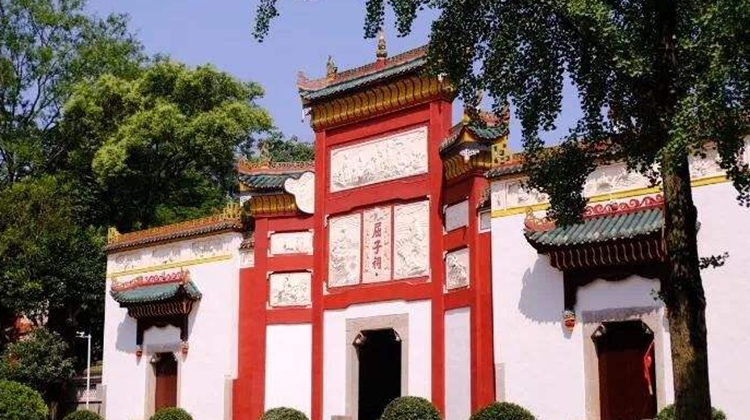 端午节的故乡 屈子祠闪耀着一个诗人的伟大灵魂