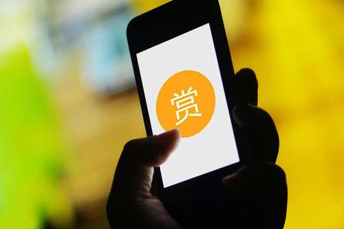 未成年人在网络平台偷偷打赏 追回退款要过几道难关