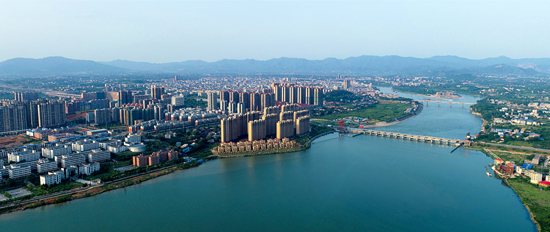 党建引领促发展 不负韶华奋争先