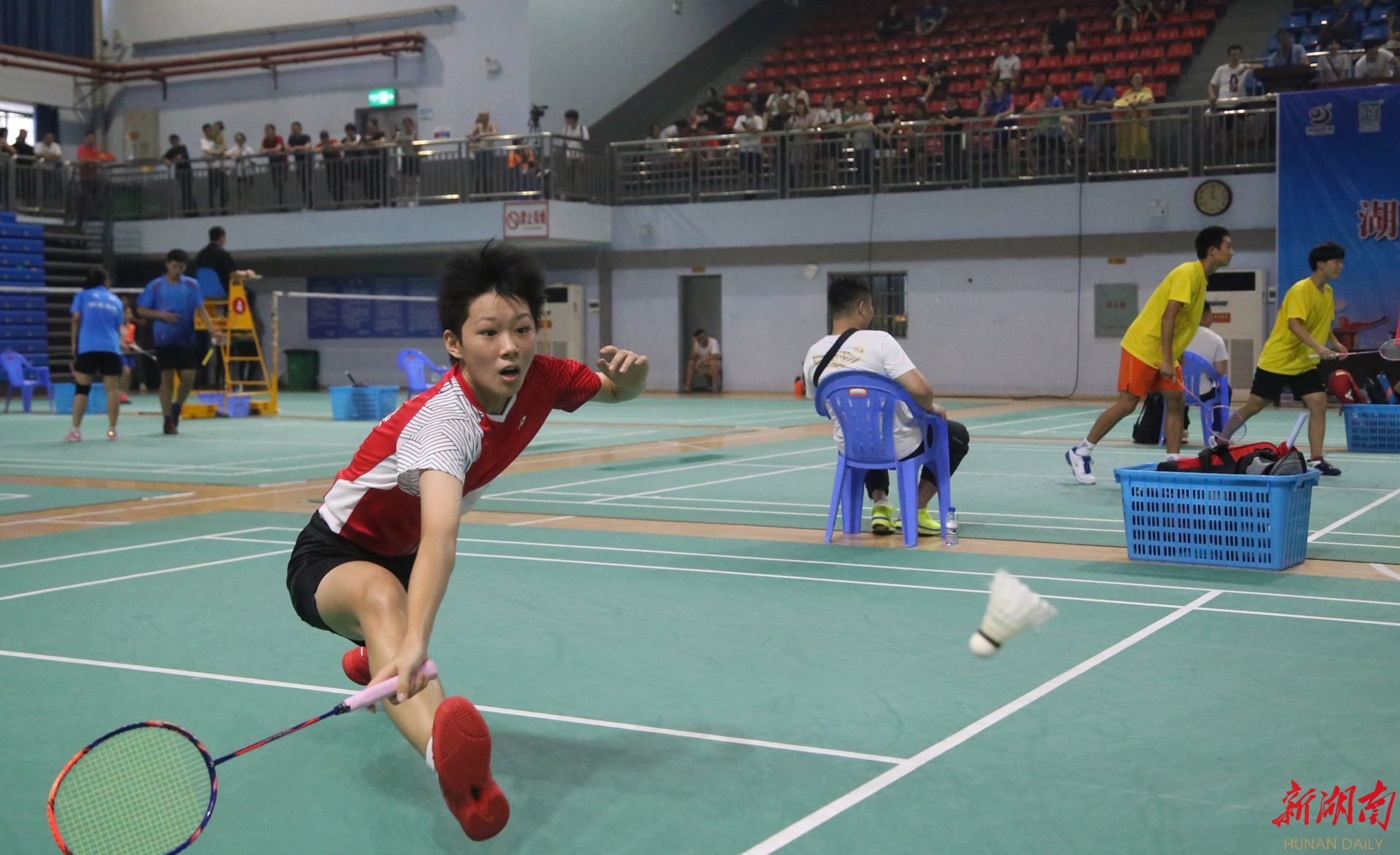 胜利在握 | 中国大学生羽毛球锦标赛VICTOR球队夺冠_威克多