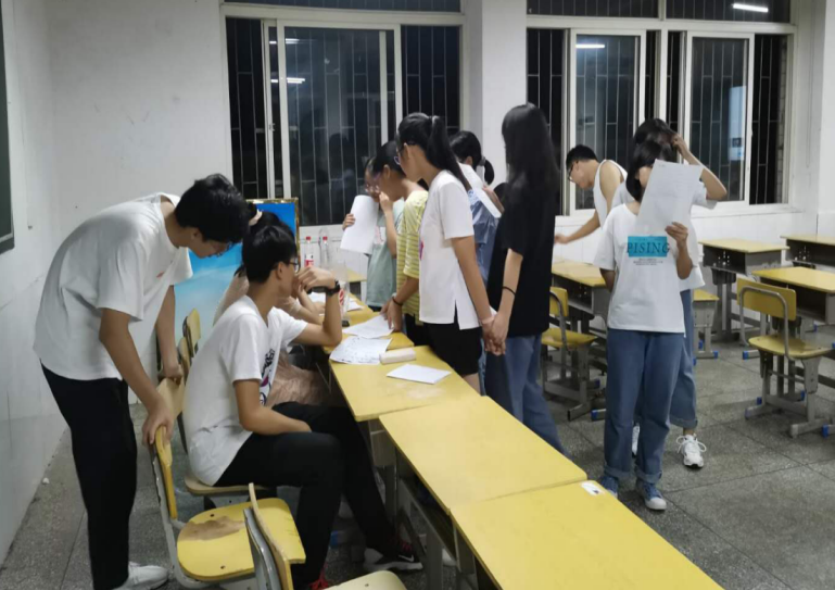 祁阳一中校团委招新工作如火如荼进行