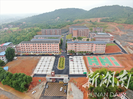 旧貌换新颜  祁阳一所乡村中学的华丽蝶变