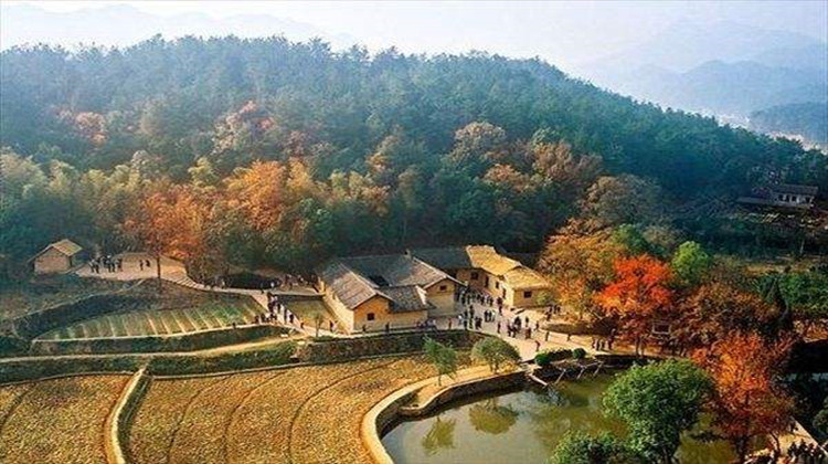 坐著高鐵看湖南丨高鐵向著韶山“飛”