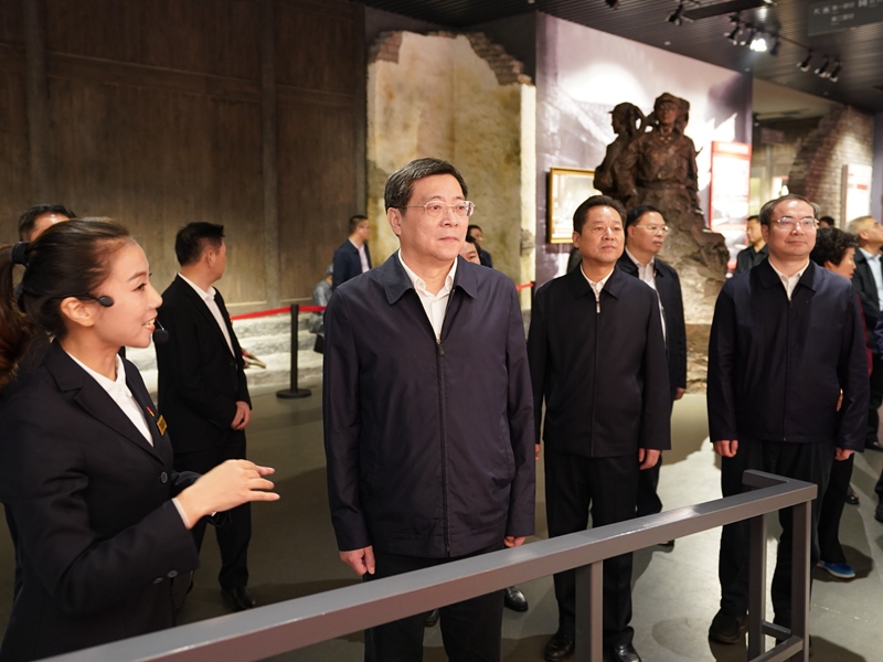 快讯丨杜家毫赴张家界参加省人大代表小组活动