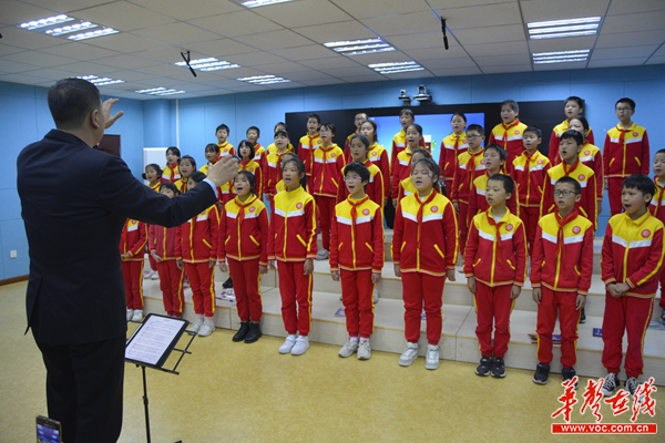 【文化扶贫在行动·湖南篇】祁东留守儿童合唱团：“明天，我们要去北京演出了！”