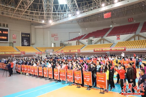 2020捷恩斯邀请赛排名_今晚卫视高尔夫带来2020捷恩斯邀请赛第二轮集锦回