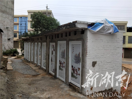 祁阳梅溪镇：将“厕所革命”进行到底