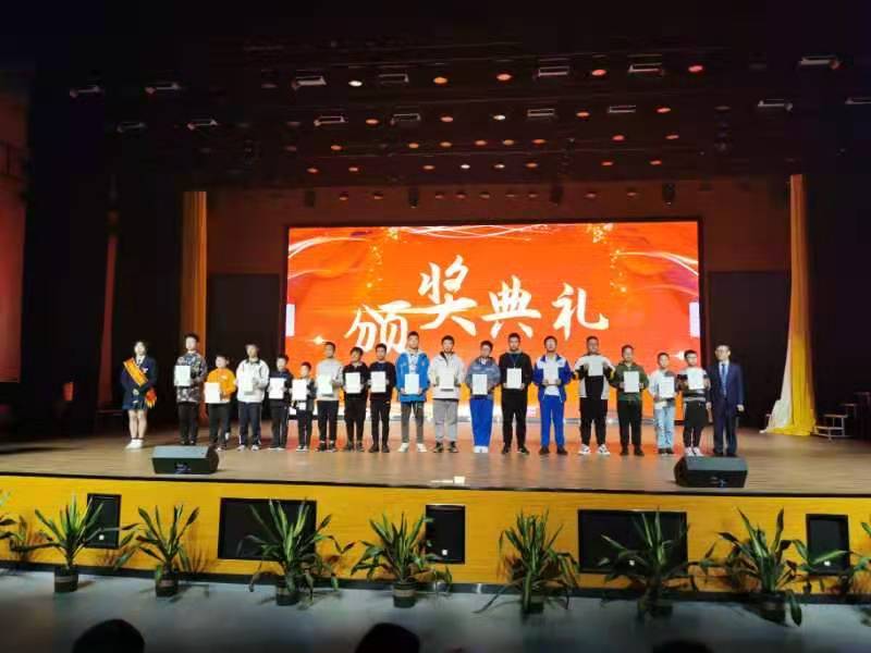 东安县耀祥中学在全国中小学信息技术创新与实践大赛湖南省赛再获佳绩