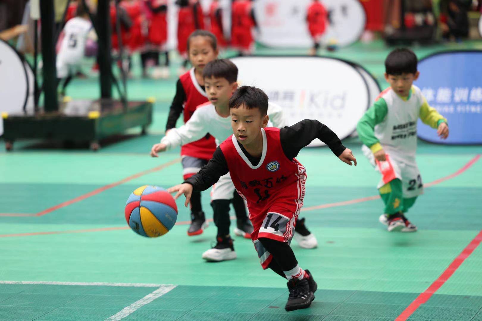 2020省第四届幼儿篮球趣味嘉年华在长举行