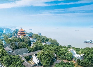 《新湘评论》发表颜学毛厅长署名文章：强化水生态文明建设 竭力守护好一江碧水