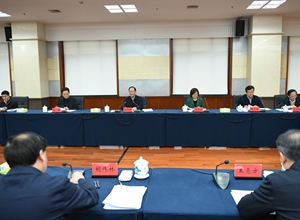 毛伟明在省发改委调研：在谋划全省发展改革中勇于担当勇挑重担