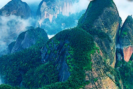 湖南邵阳战贫“长卷”：把山辟出走廊、把果种成风景