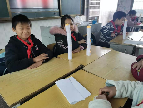 祁阳文富市镇中心小学开展科技实践活动