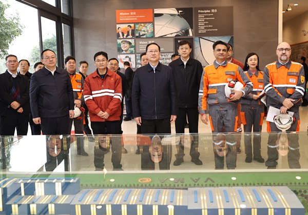 毛伟明在娄底邵阳调研时强调：把“三高四新”战略要求贯彻到经济社会发展全方位全领域全过程