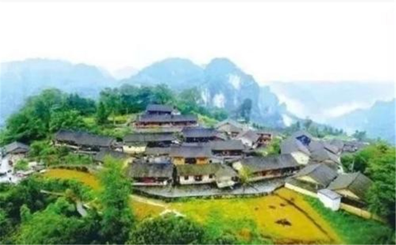 湖南日报丨从十八洞出发