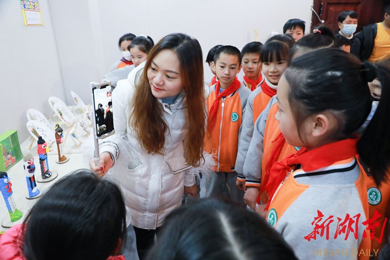 砂子塘吉联小学与韩国南海小学举行线上文化交流