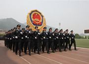 湖南日报评论员文章丨向英勇无畏的人民警察致敬