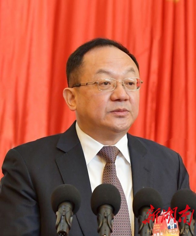 娄底市五届人大五次会议隆重开幕