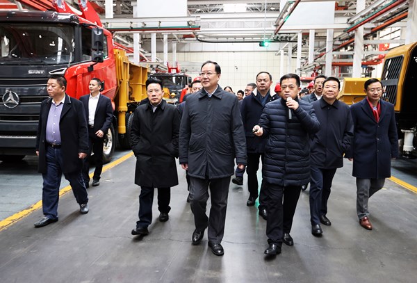 毛伟明赴部分重点企业调研时强调：奋进新征程 作出新贡献
