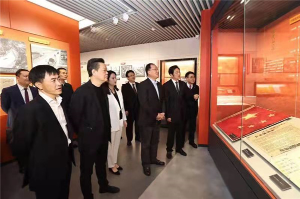 毛伟明在省政府办公厅调研：在推动“三高四新”战略实施中争创新业绩展现新作为