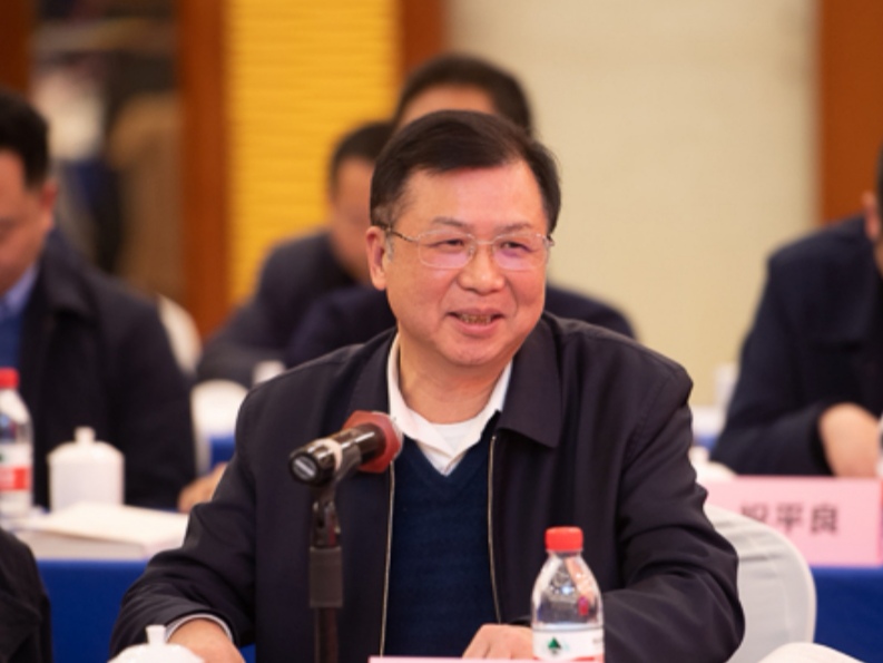 夏义生:《扶贫志》是一幅绚丽的扶贫伟业纪实画卷