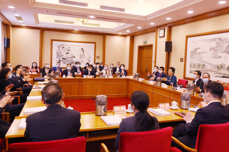 湖南代表团分组审议“两高”工作报告等