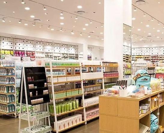 网购需谨慎！报告显示：线上采样商品不达标率明显高于线下