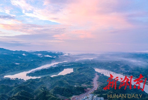 洪江区 写好"水文章" 绘就绿画卷