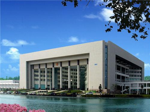 毛伟明主持召开省政府常务会议 研究部署污染防治成效考核等工作