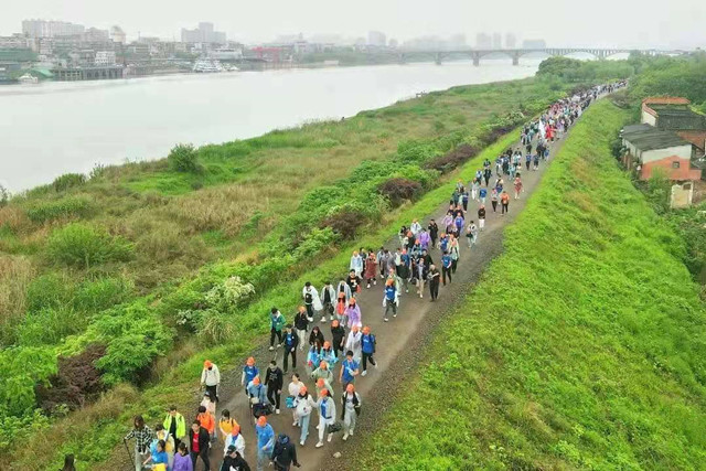 2021湖南春季百公里毅行长沙启动12万余名毅行者徒步跨越长株潭