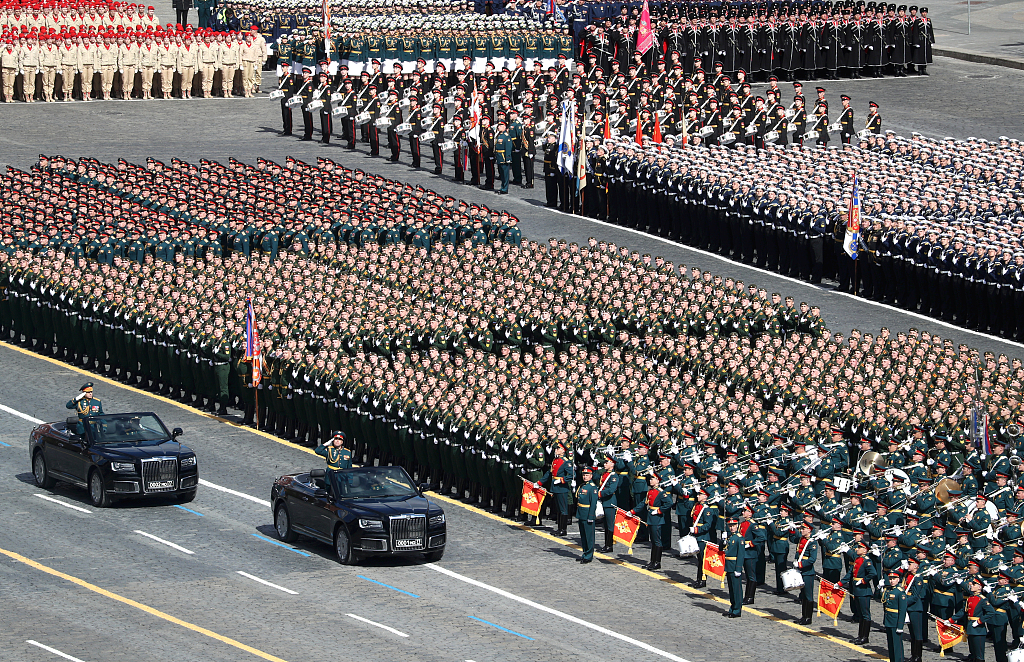 俄罗斯举行胜利日阅兵彩排