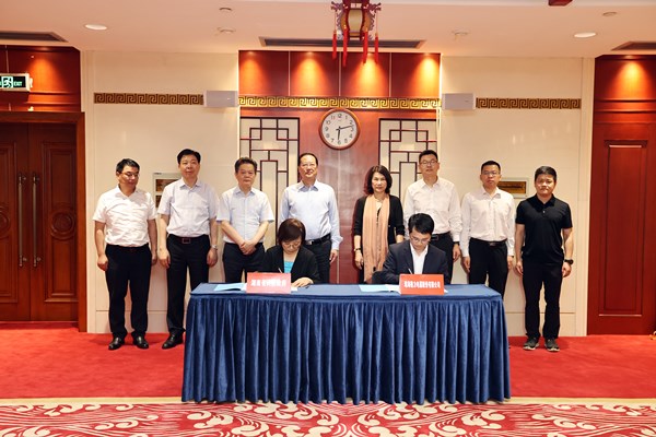 湖南省政府与格力电器签署战略合作框架协议 毛伟明董明珠出席并共同见证签约