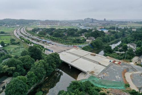 湘江路北延线二期工程主体完工