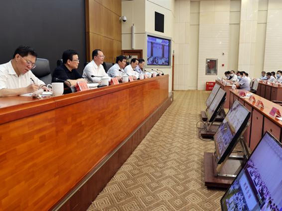 毛伟明在部署深化“放管服”改革工作时要求：打造一流营商环境 激发市场主体活力