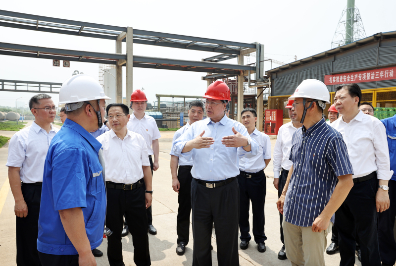 毛伟明在株洲调研时强调：牢牢守住安全底线 致力推动高质量发展